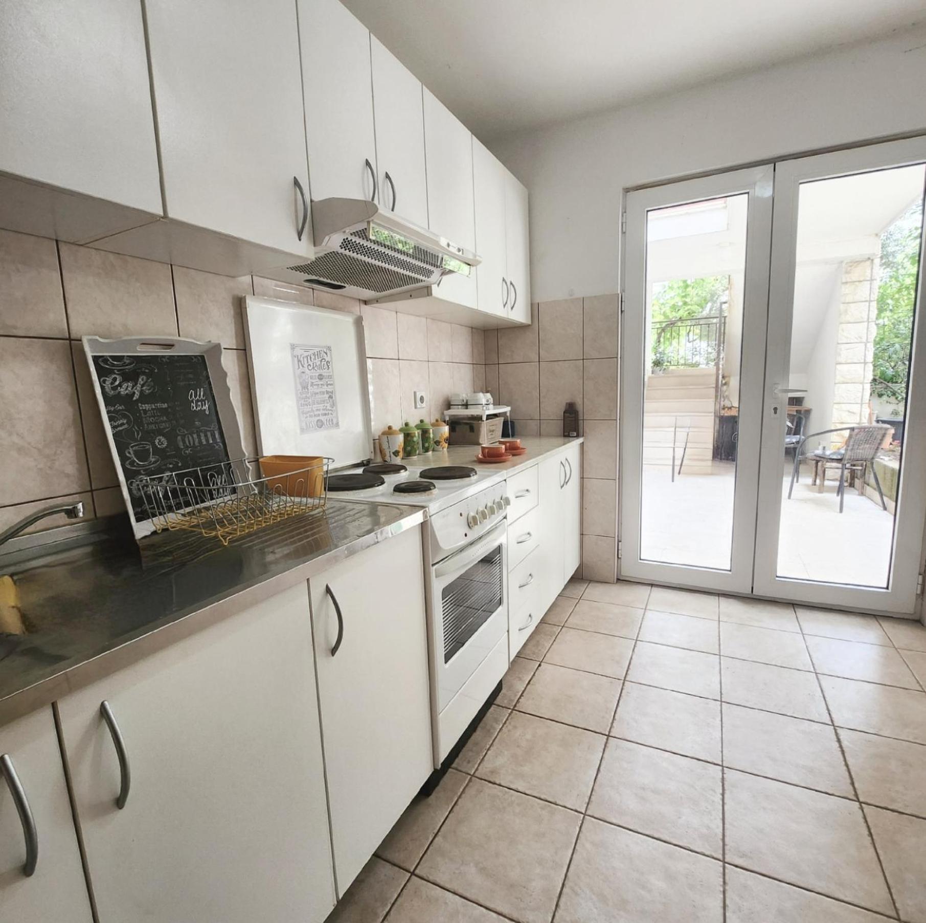 Bela Kuca Studio Apartments-Na Korak Do Mora-A Step To The Sea Rafailovici Ngoại thất bức ảnh