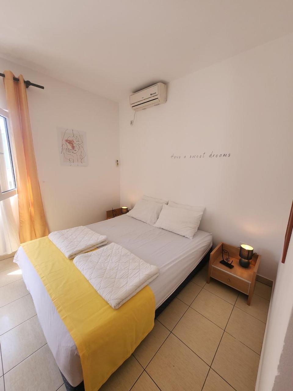Bela Kuca Studio Apartments-Na Korak Do Mora-A Step To The Sea Rafailovici Ngoại thất bức ảnh